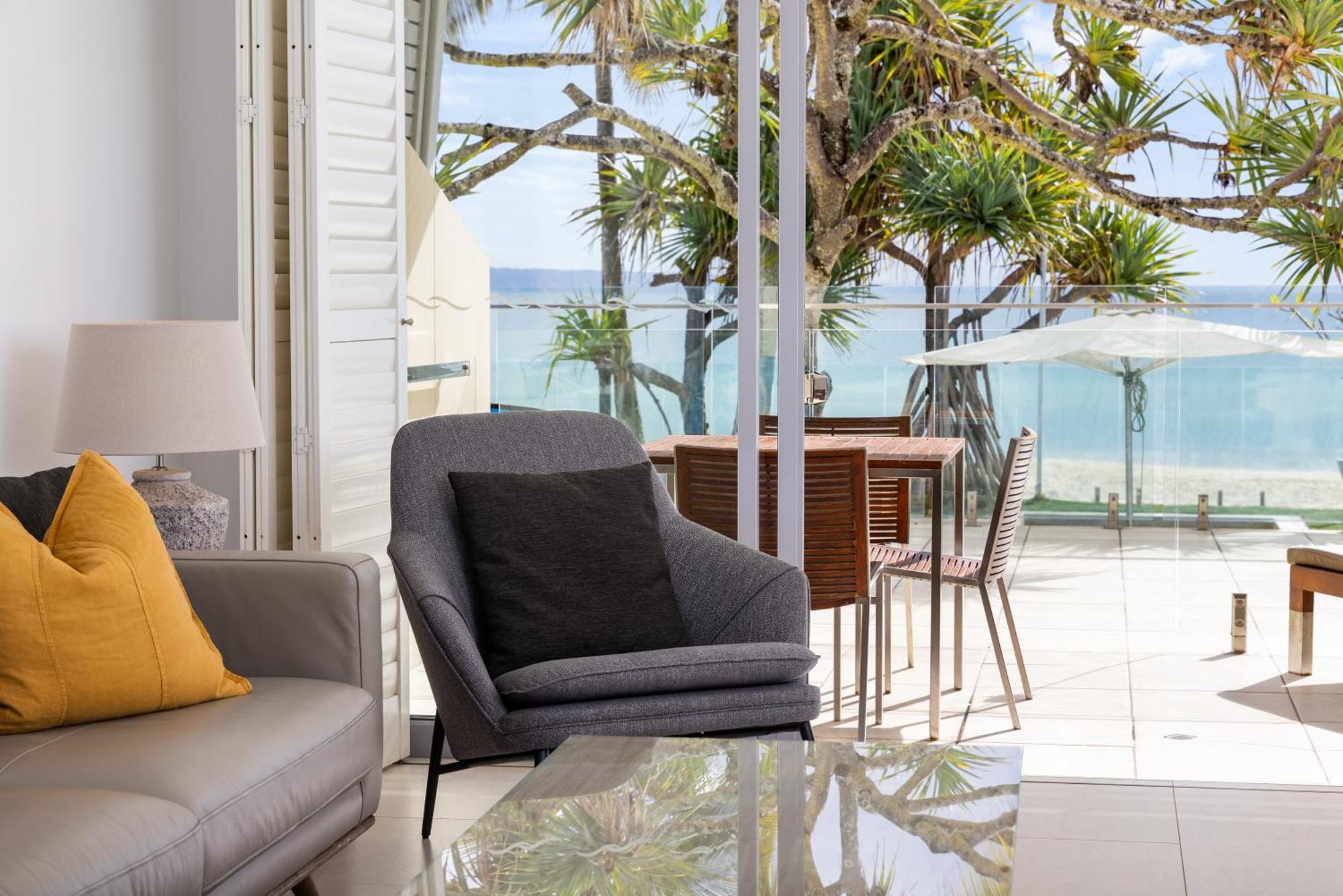 Fairshore 12: Absolute Beachfront, Direct Beach & Pool Access Noosa Heads Bagian luar foto